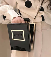 Load image into Gallery viewer, Paris  Black clutch
