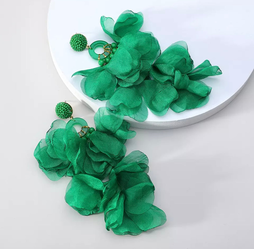 Gabrielle flower petal earrings 💚